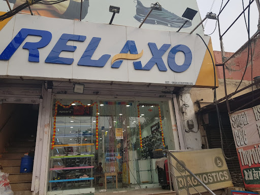 Relaxo Showroom Shopping | Store
