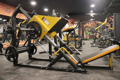 Resist Fitness Studio Active Life | Gym and Fitness Centre