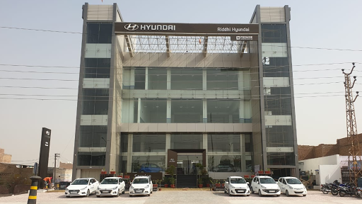 Riddhi Hyundai Automotive | Show Room