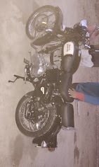 Royal Enfield Showroom - Agra Royals Unit II ST Automotive | Show Room