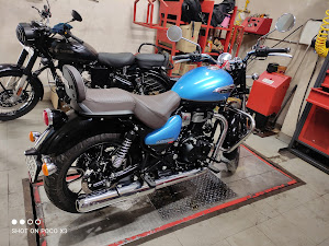 Royal Enfield Showroom - Kodia Auto Sales aligarh Automotive | Show Room