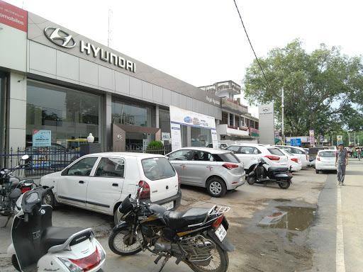 Royal Hyundai Automotive | Show Room