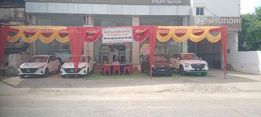 Royale Hyundai Automotive | Show Room