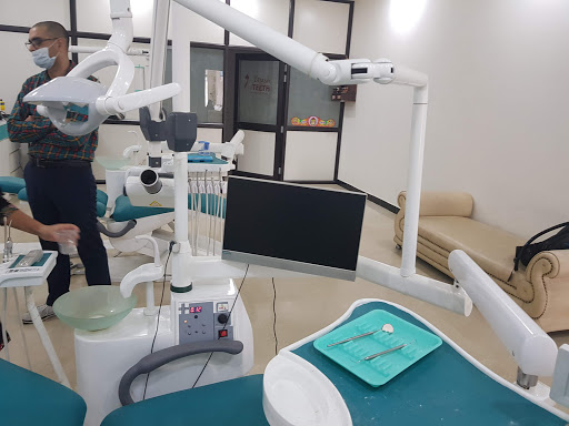 Sai Raj Dental Clinic And Orthodontic Centre Medical Services | Dentists