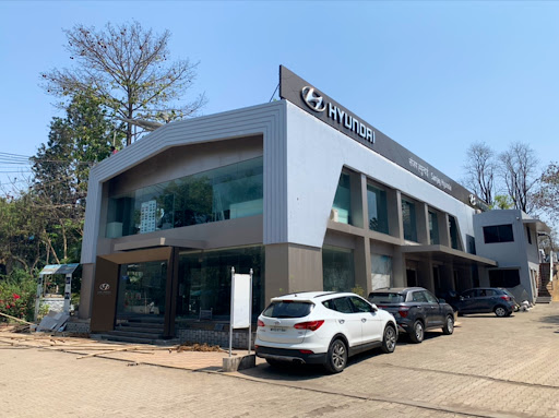 Sanjay Hyundai 411026 Automotive | Show Room