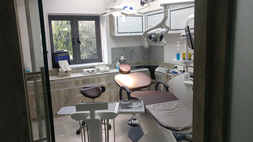 Sanjivani Center for Advanced Implant & Microscopic Dentistry Medical Services | Dentists
