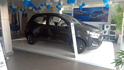 Sapphire Hyundai 110064 Automotive | Show Room