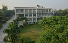 Sarla Chopra D.A.V. Public School|Colleges|Education