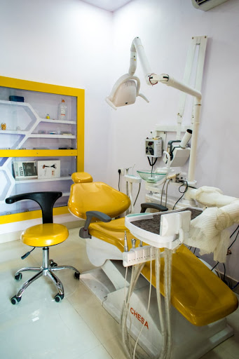 Save Teeth Dental Care Centre Medical Services | Dentists