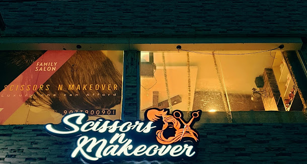 Scissors n Makeover - Logo