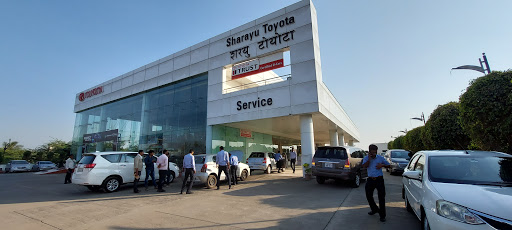 SHARAYU TOYOTA Automotive | Show Room