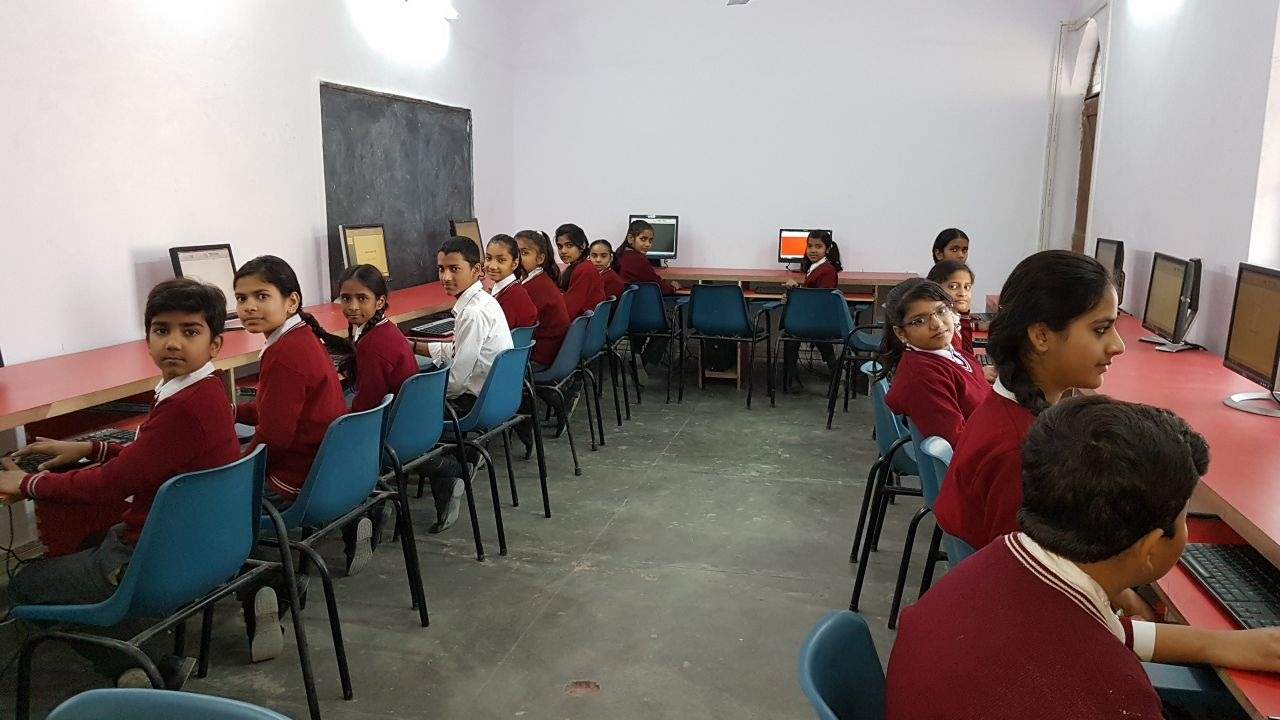 Shivani Public School Nangloi Schools 003