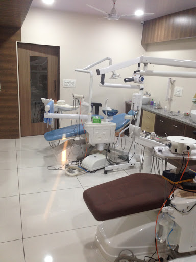 Shraddha Orthodontic & Cosmetic Dental Care Medical Services | Dentists