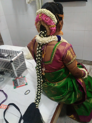 Shree Lakshana Beauty Parlour Active Life | Salon