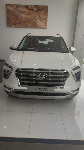 SHREE PUSHP HYUNDAI Automotive | Show Room