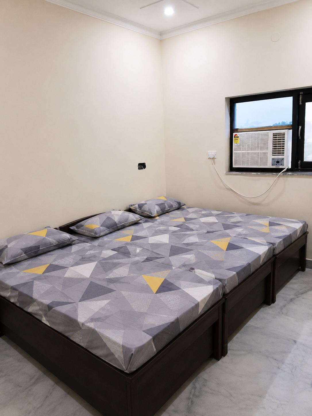 Shri Shyam PG in IMT Manesar  Gurgaon|Hotel|Accomodation