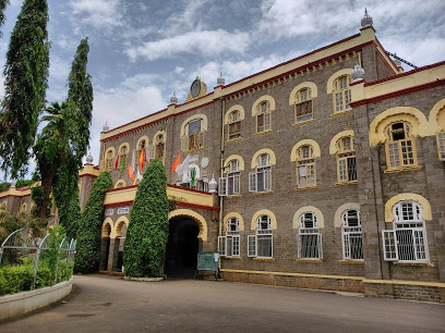 Sir Parashurambhau College Education | Colleges