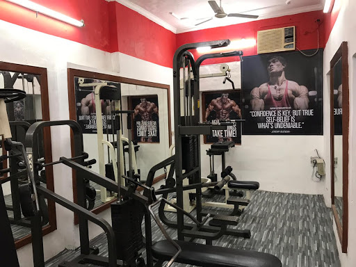 Slimline Gym Hazratganj Active Life | Gym and Fitness Centre