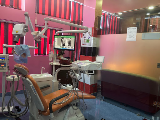Smile Dental Clinic & Implant Centre Medical Services | Dentists