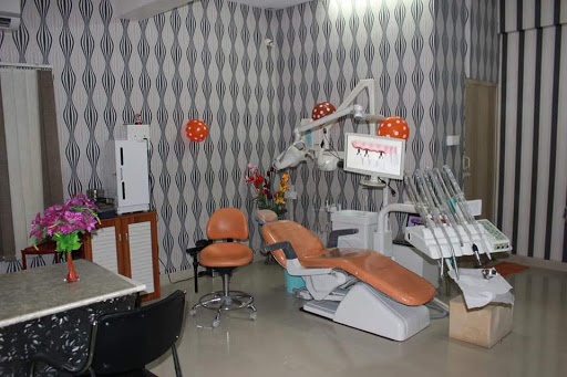 Smile Lounge Multispeciality Dental Medical Services | Dentists