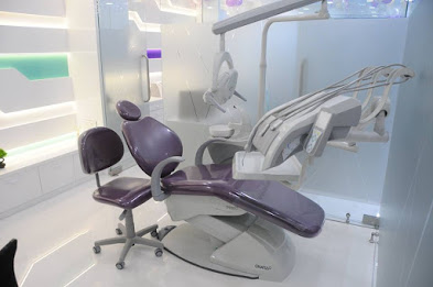 SmyleXL Dental Clinic Medical Services | Dentists