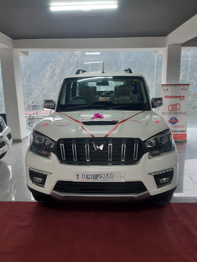 Snowview Automobiles Pvt. Ltd. - Mahindra Automotive | Show Room