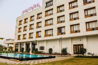 Solitaire Hotel & Resort|Inn|Accomodation