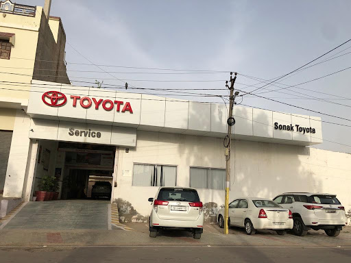 Sonak Toyota Automotive | Show Room