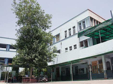 Sri Guru Nanak Dev Khalsa College Education | Colleges