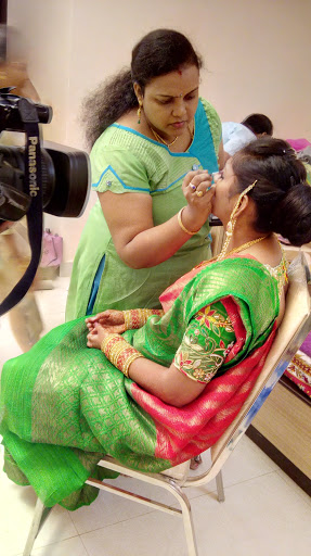 Sri Sarayu Beauty Parlour Active Life | Salon