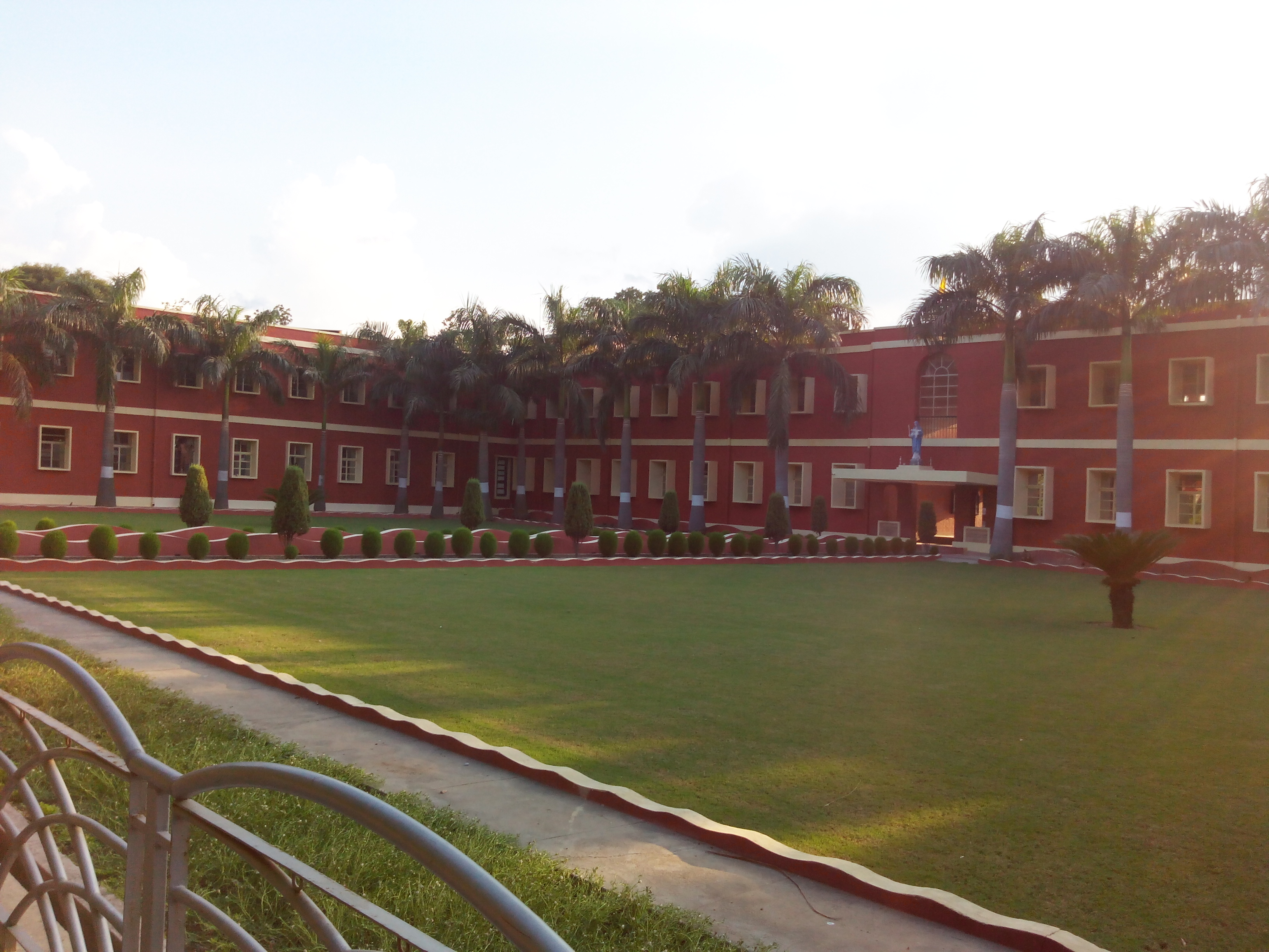 St Mary's Academy Meerut Schools 01