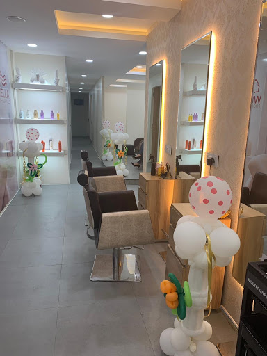 STUDIO11 Salon & Spa Active Life | Salon