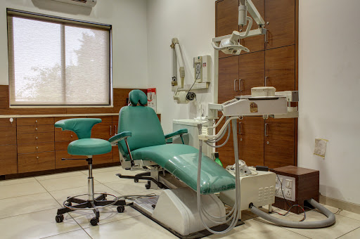 Sudant Dental Clinic Medical Services | Dentists