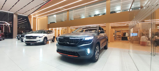 Supernova Kia-Nikol, Ahmedabad Automotive | Show Room