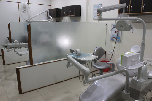Suris Dental Solutions Medical Services | Dentists