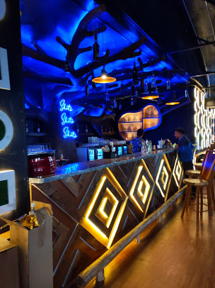 The Jungle Bar Food and Restaurant | Bar