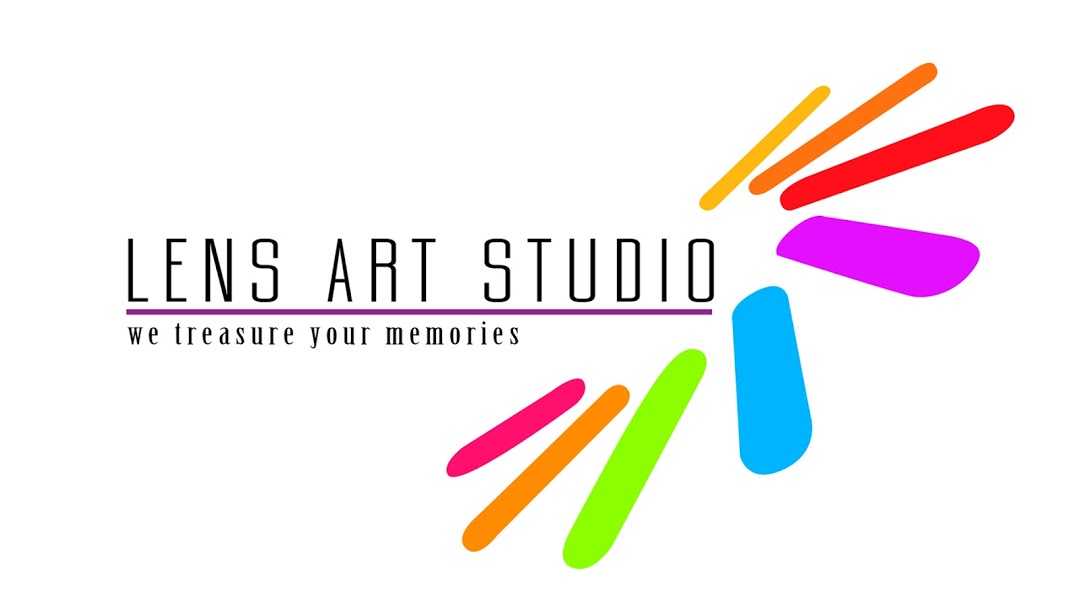The Lens Art Studio Logo