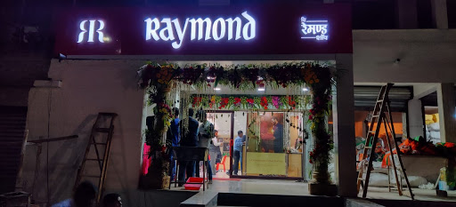 THE RAYMOND SHOP Shopping | Store