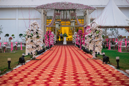The Solitaire Farms Event Services | Banquet Halls