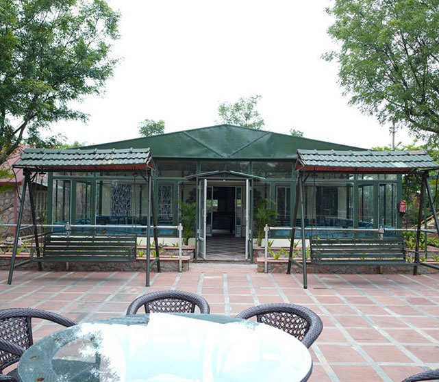 The Trade International Accomodation | Hotel
