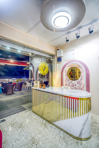 The Vanity Unisex Salon Active Life | Salon