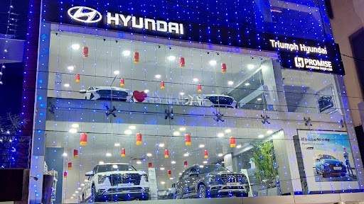 Triumph Hyundai Automotive | Show Room