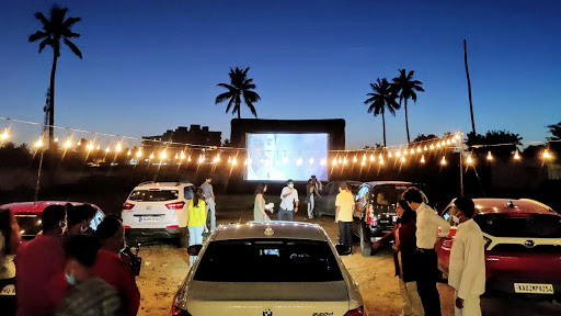 Under the Stars: Drive-in Movies Entertainment | Movie Theater