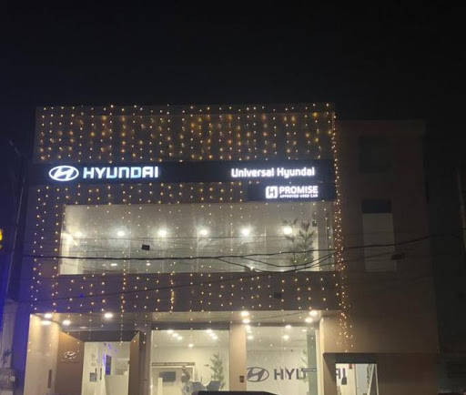 Universal Hyundai Automotive | Show Room