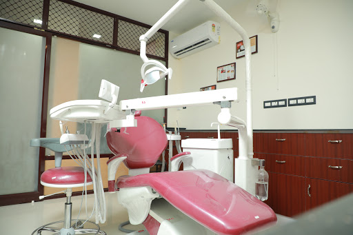 Vayalil Specialist Dental Care Medical Services | Dentists