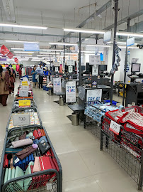 Vishal Mega Mart BALAPUR Shopping | Supermarket
