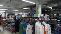 Vishal Mega Mart DELHI-16-DELHI NEB SARAI Shopping | Supermarket