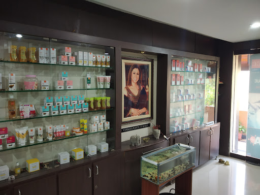 VLCC Active Life | Salon