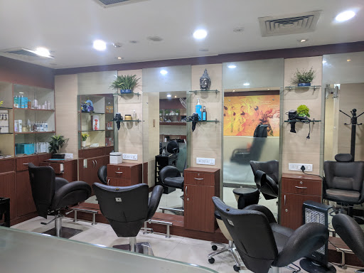 VLCC Active Life | Salon