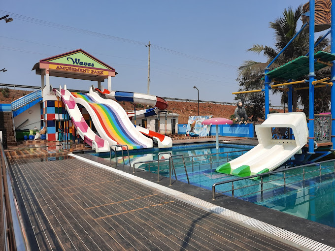 Waves Amusement park - Logo